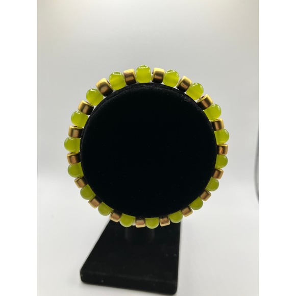 Natural Green Agate Beads with Gold-Tone Beads Elastic Gemstone Bracelet! - Picture 2 of 6